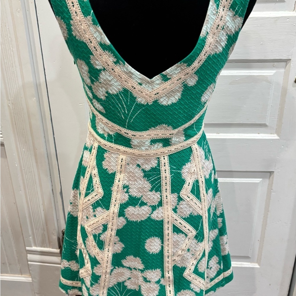 Maeve Anthropologie Emma Green Fit And Flare Dress Lace Trim Size 4 EUC Rn66170 - Picture 3 of 8